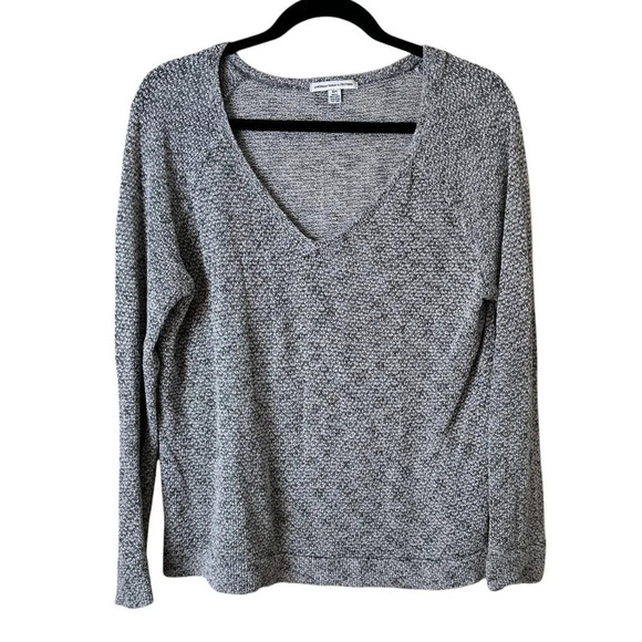 AMERICAN EAGLE Nubby V Neck Sweater Size Medium - Picture 1 of 9